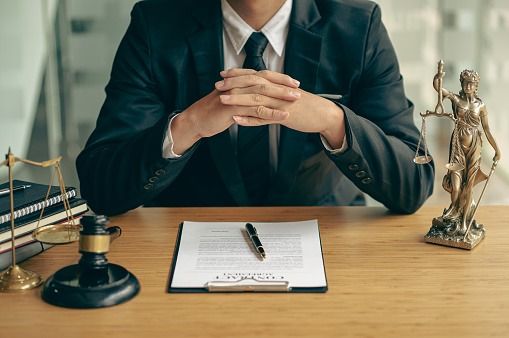 وکیل نوید ظریف جعفر زاده کرمانی وکیل کیفری در مشهد رودکی